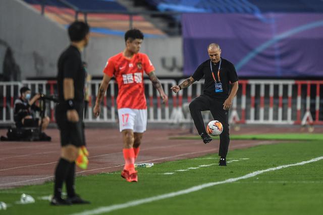 希尔德7三分砍27分库里20分 勇士大胜爵士41分